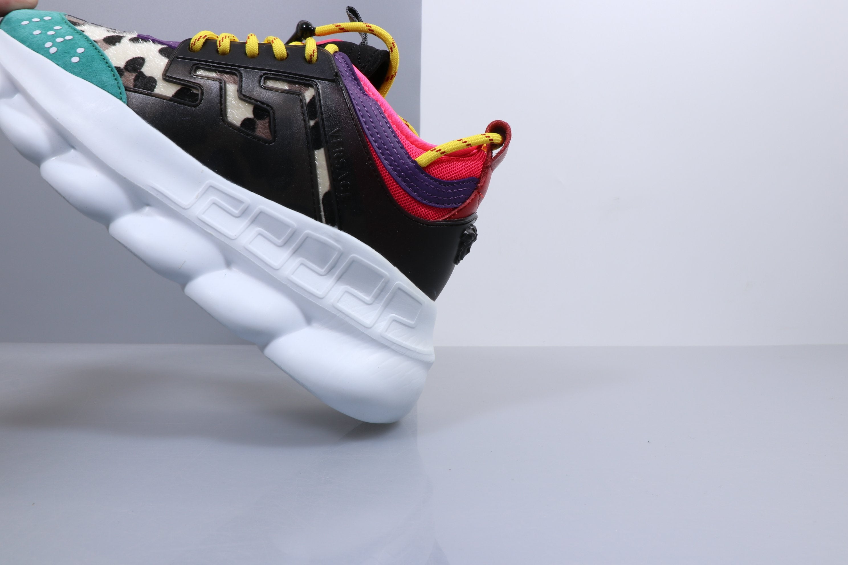 Chain Reaction Shoes Sneakers - ve0000082 - Image 6