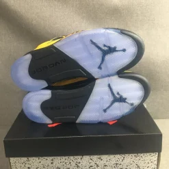 AJ 5 Retro Michigan (2019) Shoes Sneakers - nk0000157 - Image 11
