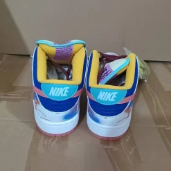 Futura x SB Dunk Low Shoes Sneakers - nk0004075 - Image 6