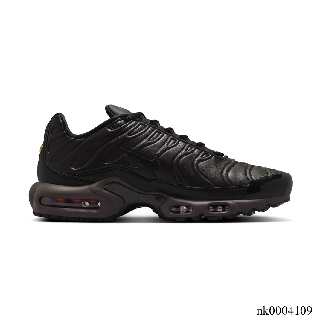 AM Plus Black Tea Shoes Sneakers - nk0004109