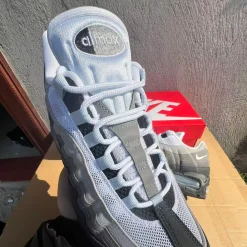 AM 95 OG Big Bubble Blue Tint Shoes Sneakers - nk0004824 - Image 13