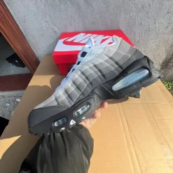 AM 95 OG Big Bubble Blue Tint Shoes Sneakers - nk0004824 - Image 10