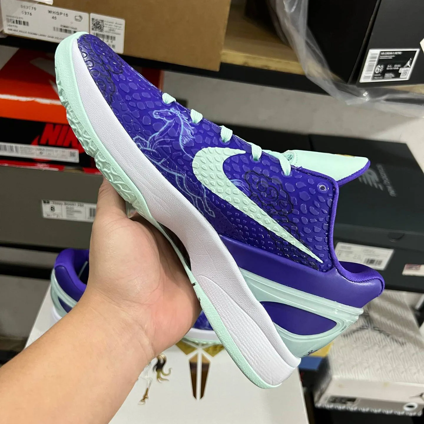 Kobe 6 Year Of The Horse Shoes Sneakers - nk0004825 - Image 4